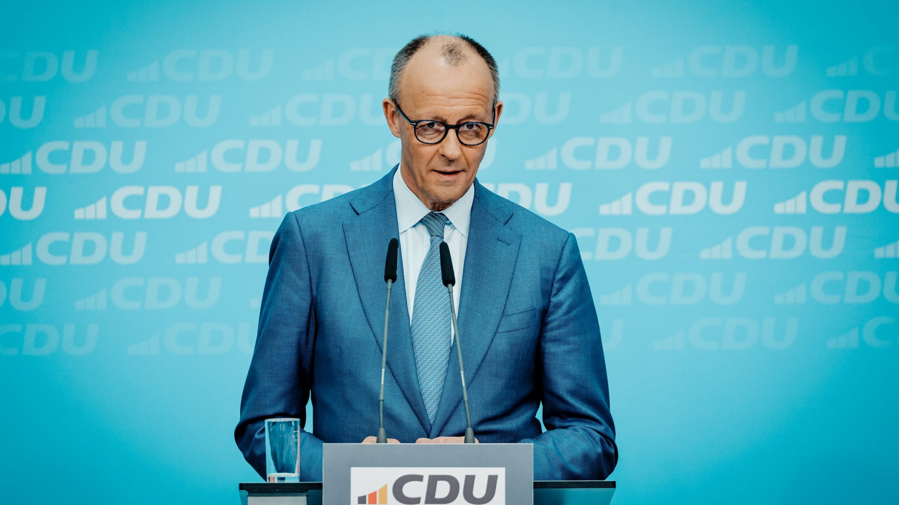 Bundeskanzler Friedrich Merz bei der Pressekonferenz zur Landtagswahl Rheinland-Pfalz